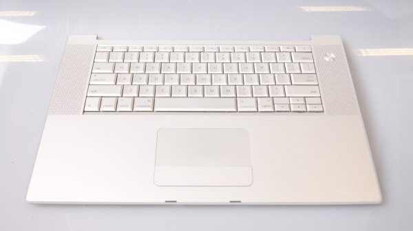 Apple MacBook Pro A1260 2008 Palmrest mit Tastatur und Touchpad 657-0290-A